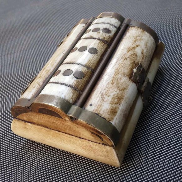 Antique Handcrafted Camel Bone and Inlaid Brass Trinket/Keepsake Chest - Picture 1 of 12